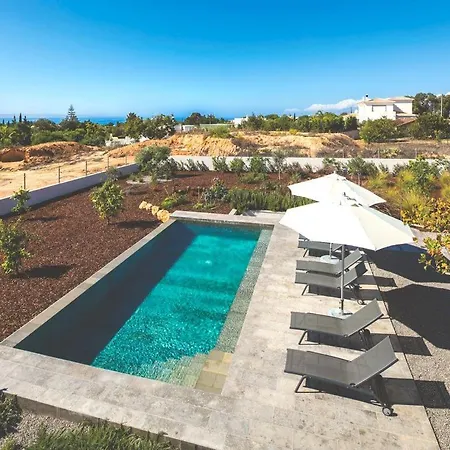 Por Do Sol Is A Wonderful 6 Bedroom Carvoeiro - Ac And Private Pool カルヴォエイロ